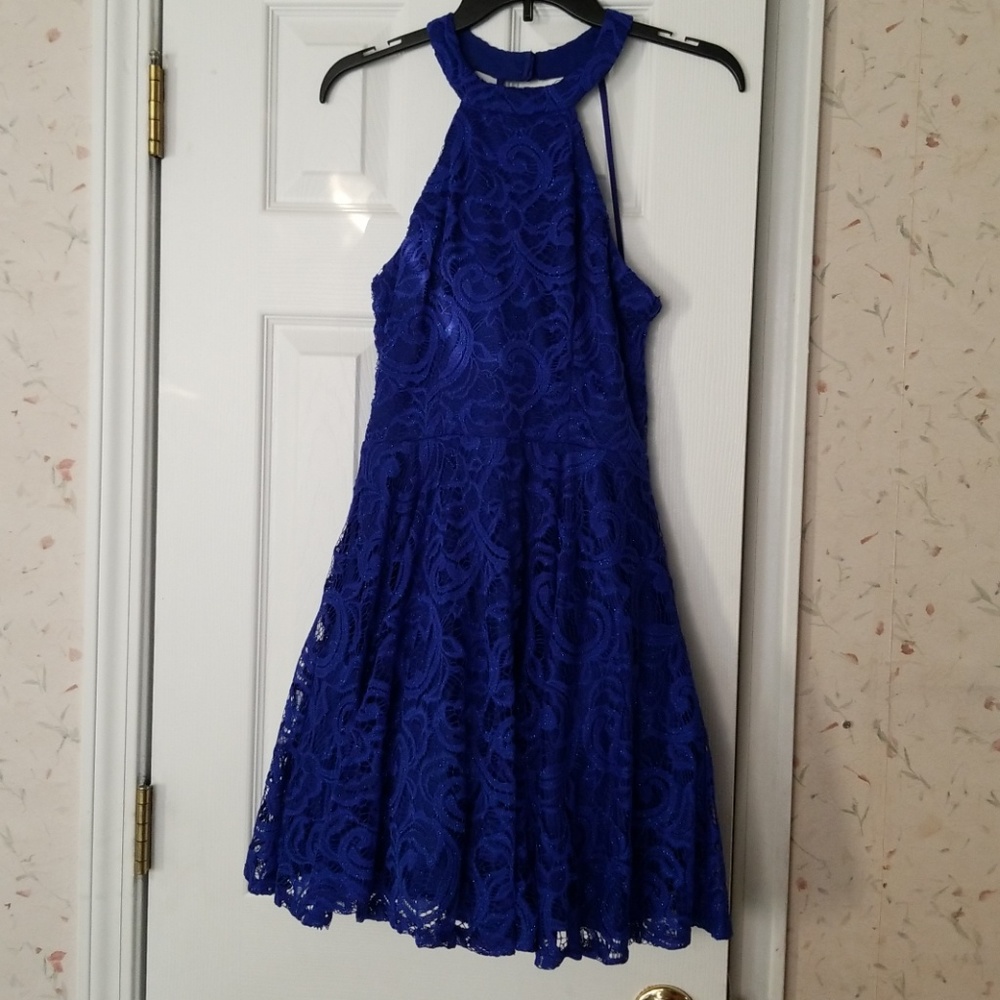 Short blue dress!
